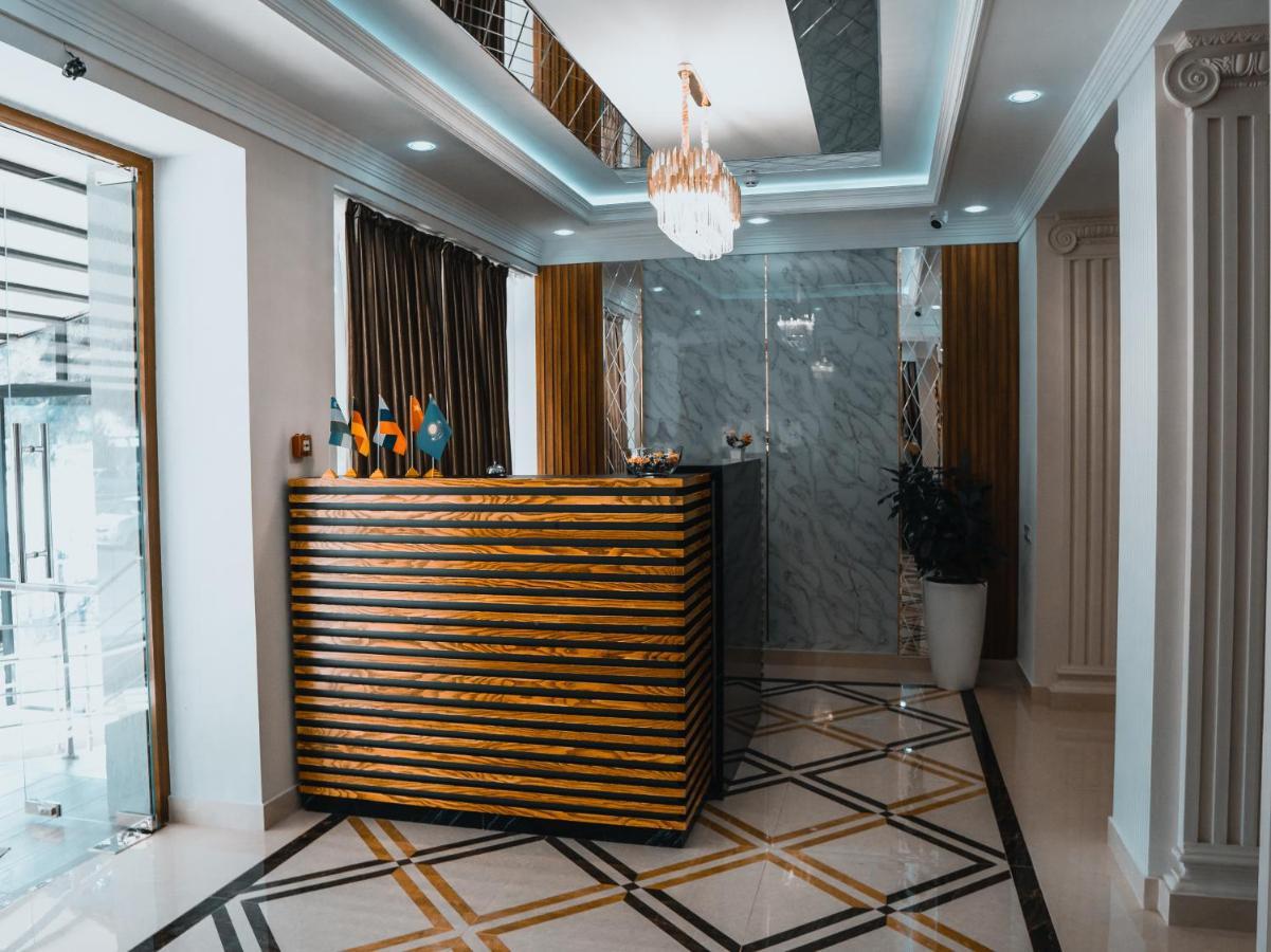 Demure Hotel Tashkent Esterno foto